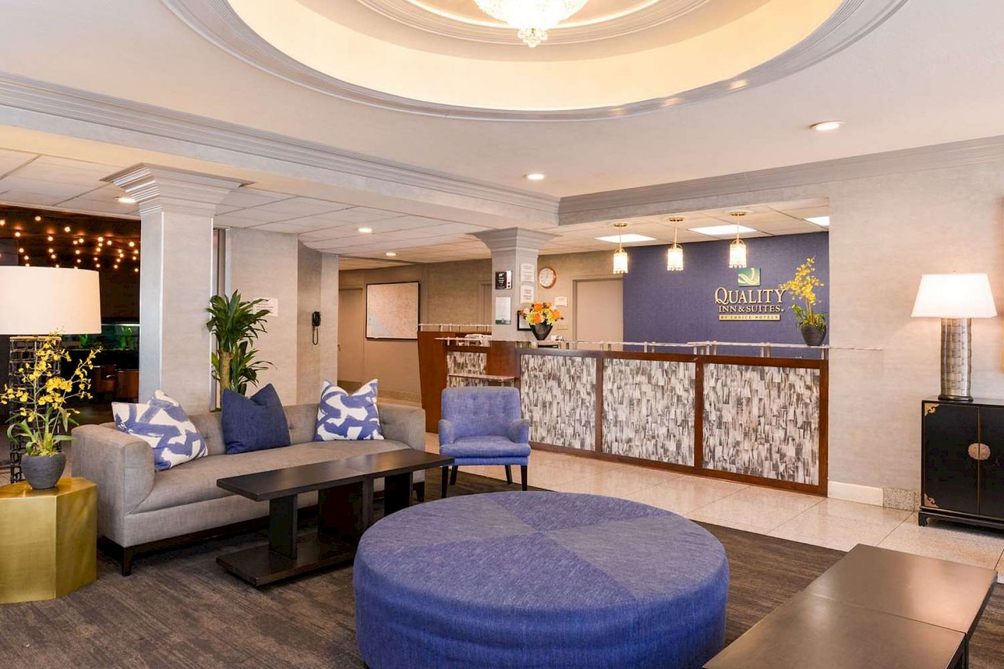 Quality Inn & Suites Montebello™ Budget Hotel In Montebello California